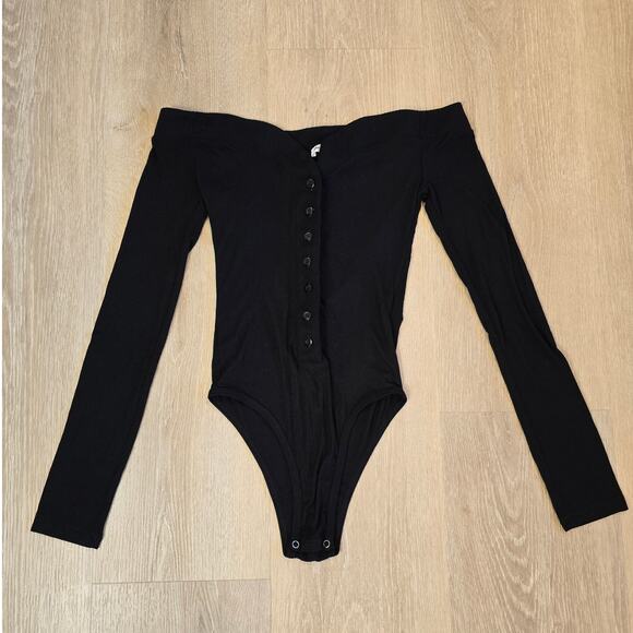 The Line by K Black Off Shoulder Button Front Bodysuit Size S NWOT - Picture 2 of 4